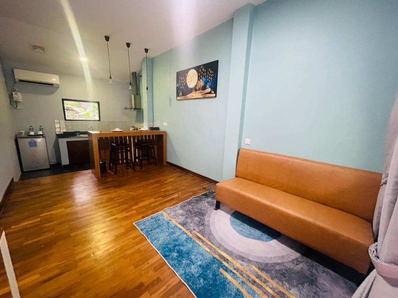 Wh Hotel & Service Apartment Thanlyin Экстерьер фото