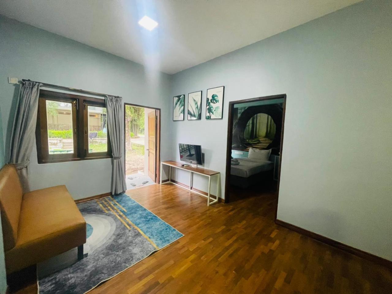 Wh Hotel & Service Apartment Thanlyin Экстерьер фото
